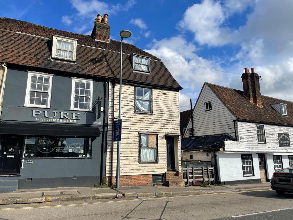 Lot: 138 - ATTRACTIVE FREEHOLD PERIOD HOUSE FOR REFURBISHMENT - 
